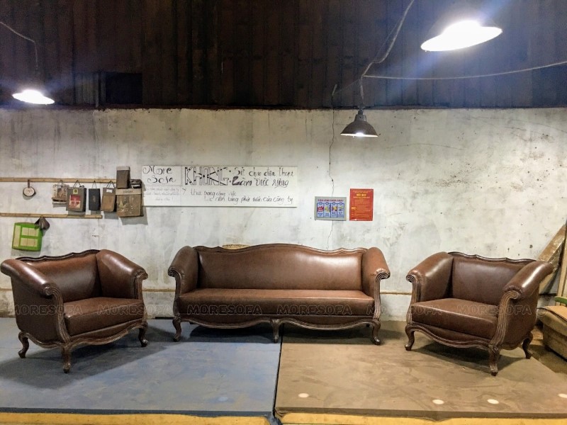 Mẫu sofa tân cổ điển bọc da đẹp làm hài lòng những vị khách khó tính nhất Mẫu sofa gỗ sang trọng