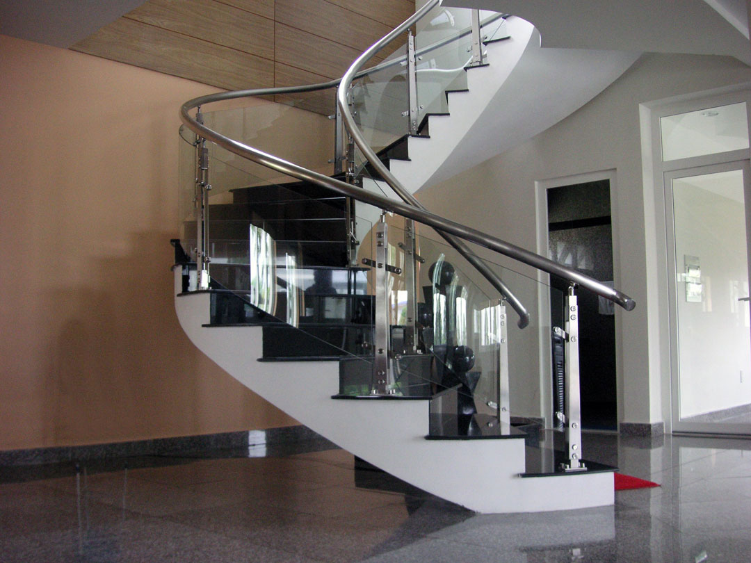 Các mẫu lan can kính uốn cong đẹp mắt lan-can-kinh